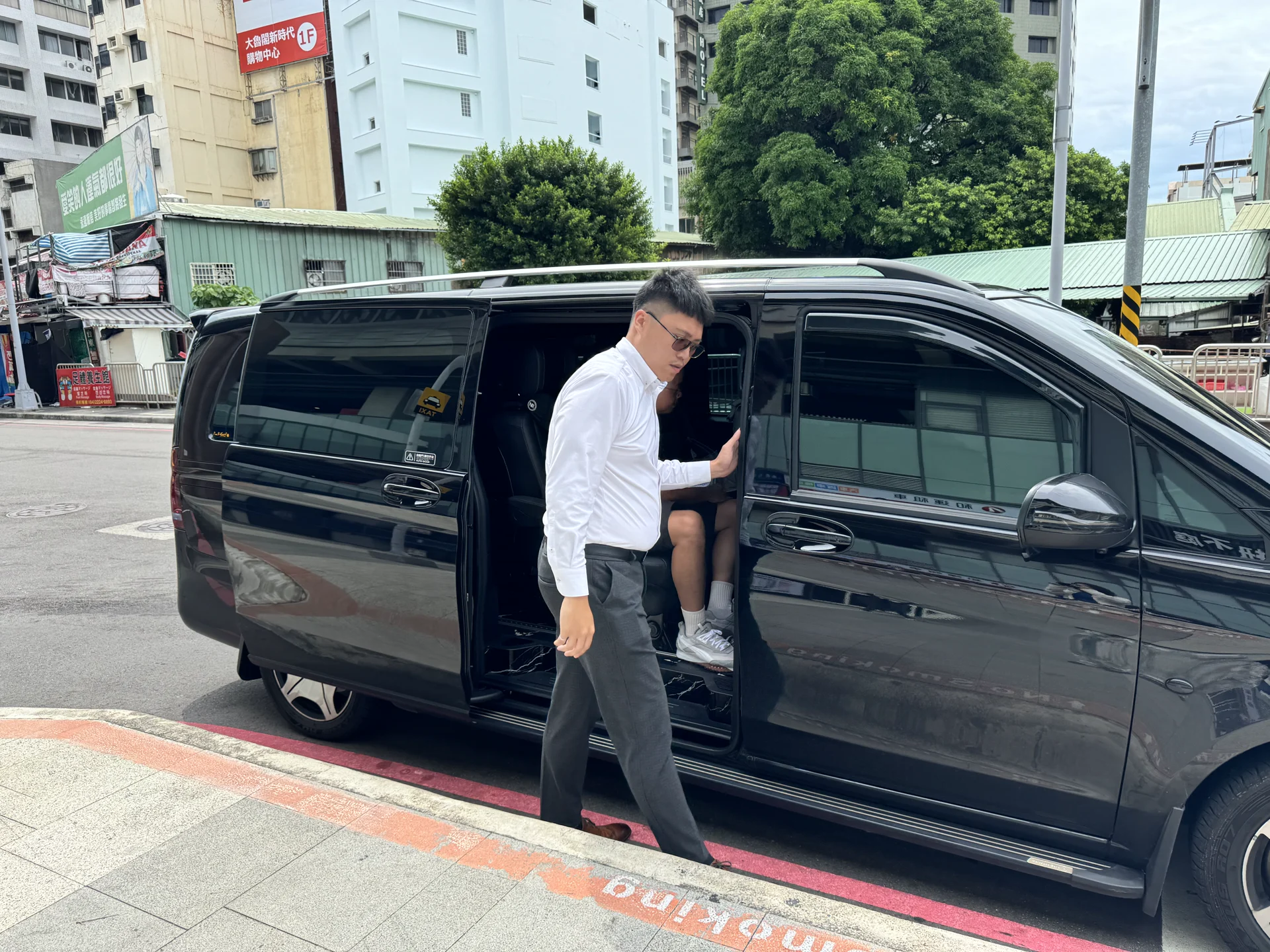 每一次上下車，都有人照應