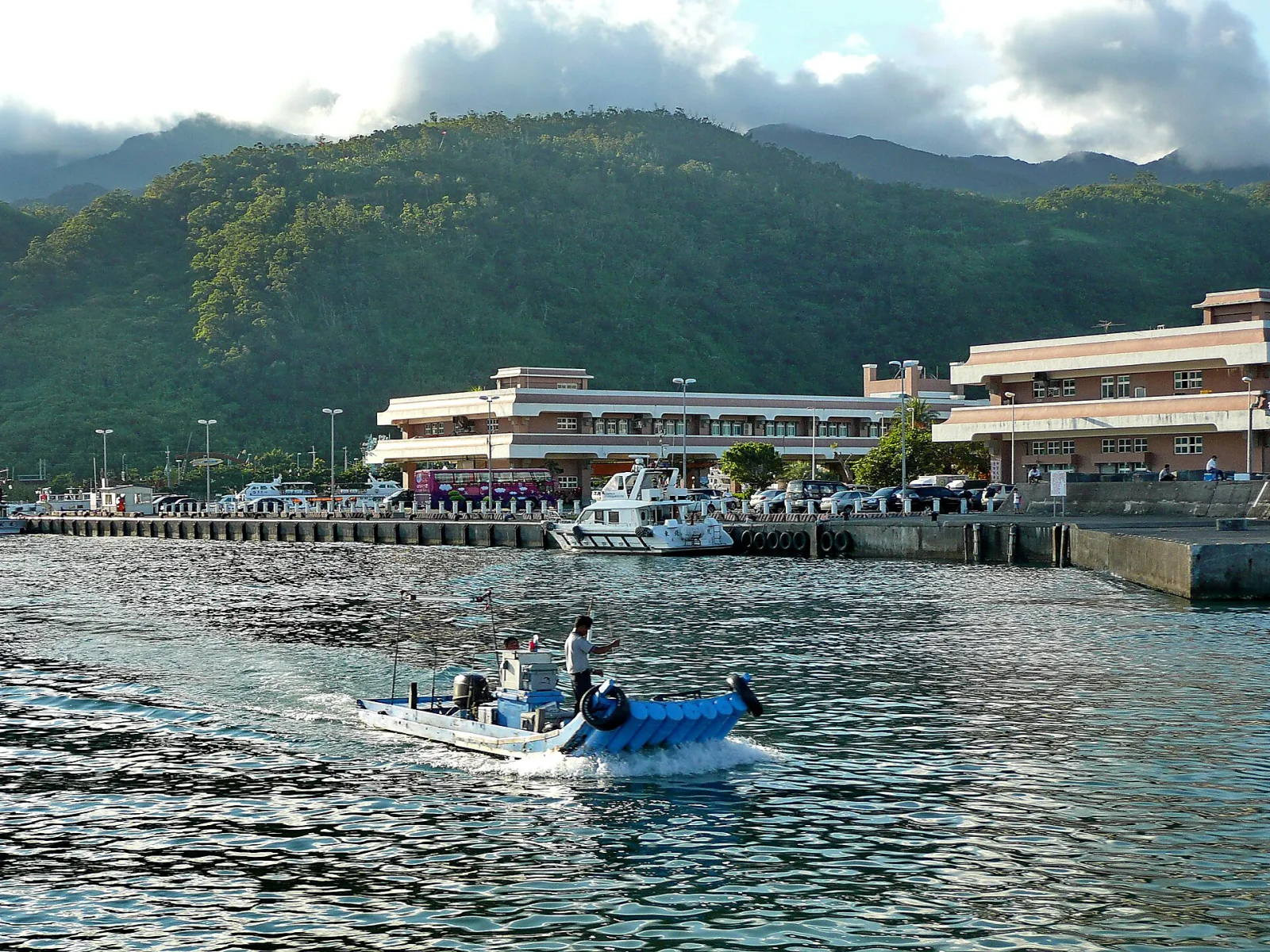 Yilan & Hualien 4-Day Charter | Coastal Views & Old Towns